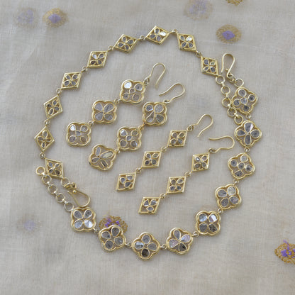 MILI EARRINGS