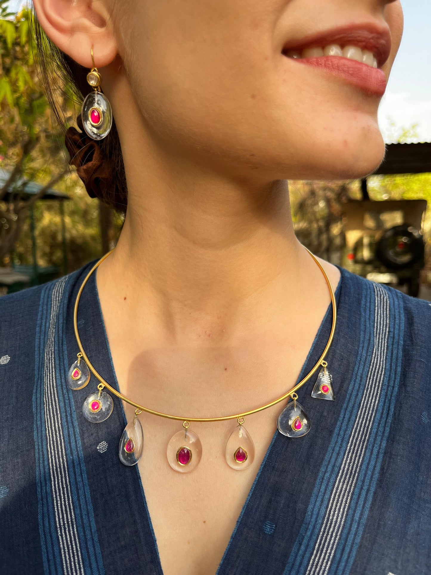 CRYSTAL RUBY HASLI & EARRINGS